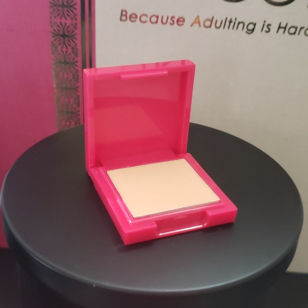 Make up bundle - Picture 3 of 6